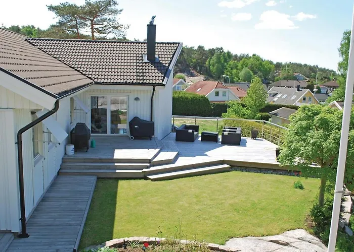 Amazing Home In Vaestra Froelunda