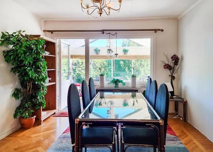 Lovely Home In Goeteborg With Kitchen