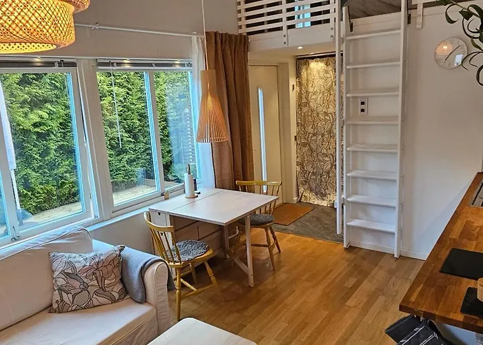 Tiny Grey House With Loft, 15 Min From City Center